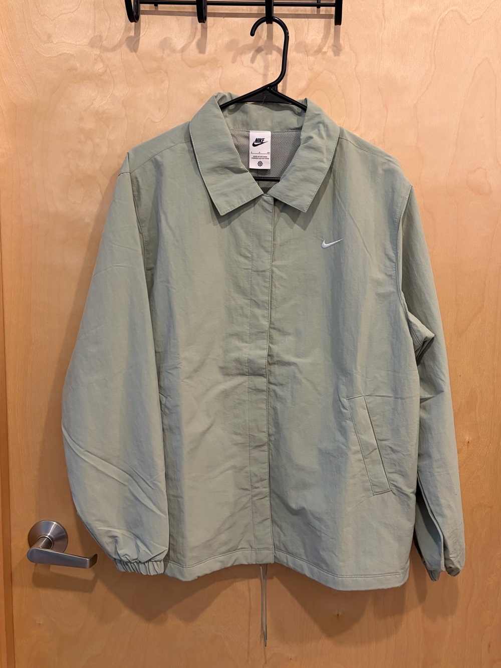 Women’s Nike Windbreaker